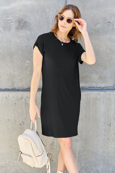 Round Neck Short Sleeve Dress with Pockets