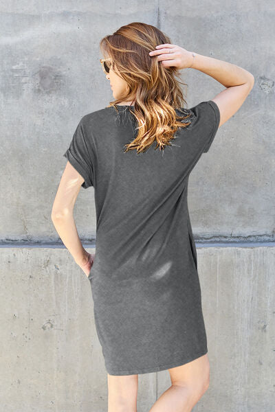 Round Neck Short Sleeve Dress with Pockets